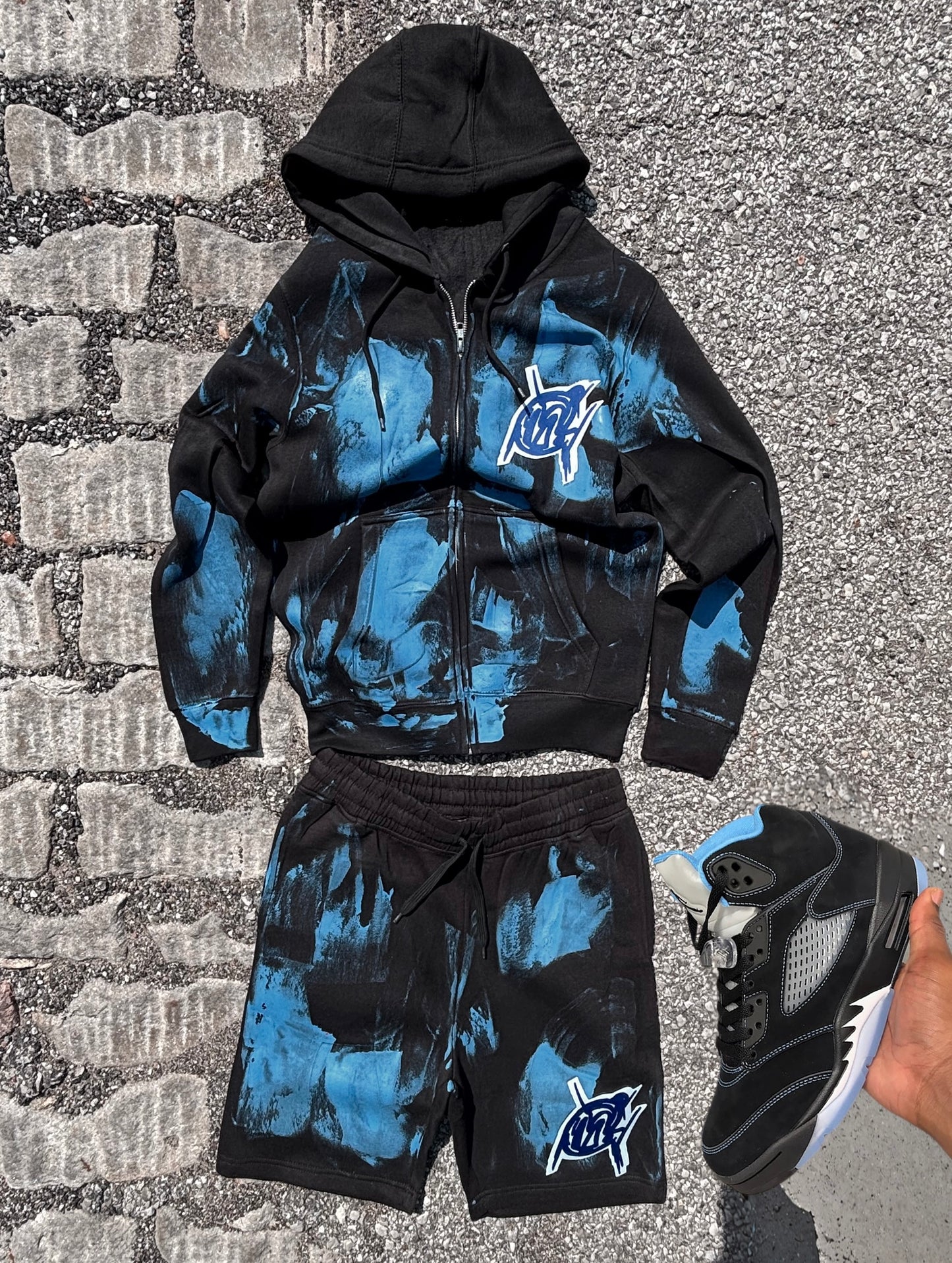 Carolina blue abstract set