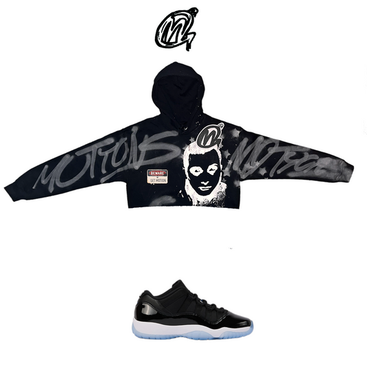 [[ SWIPPER ]]Black Graffiti hoodie Crop